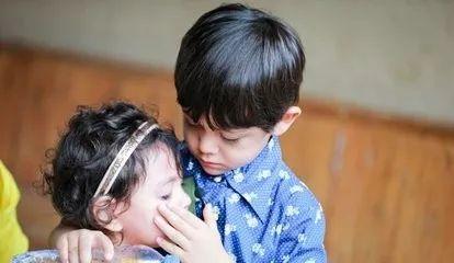 吃瓜娱乐记哥哥和妹妹,吃瓜娱乐记中的温馨互动